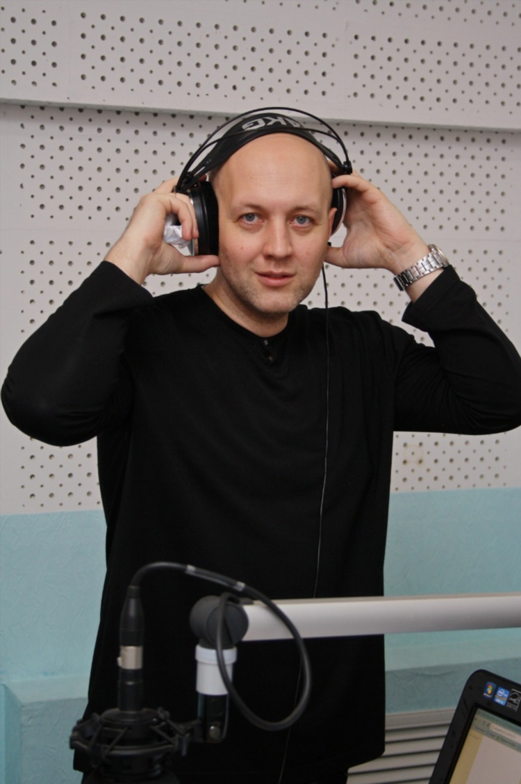 Радиостанция спутник слушать