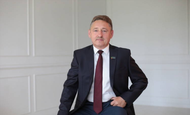 Слушать онлайн радио камеди